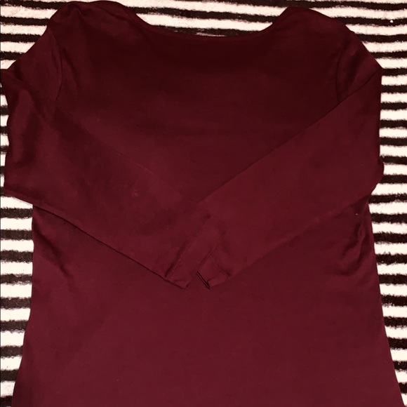 Ladies size Med VanHeusen 3/4 sleeve length top - Picture 3 of 5